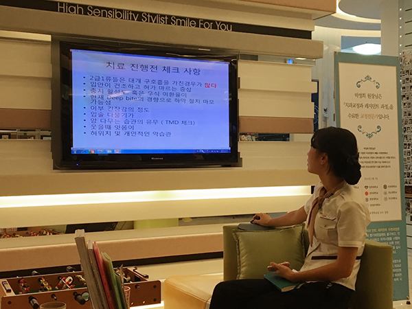 ef0cbb18e8o-161.jpg