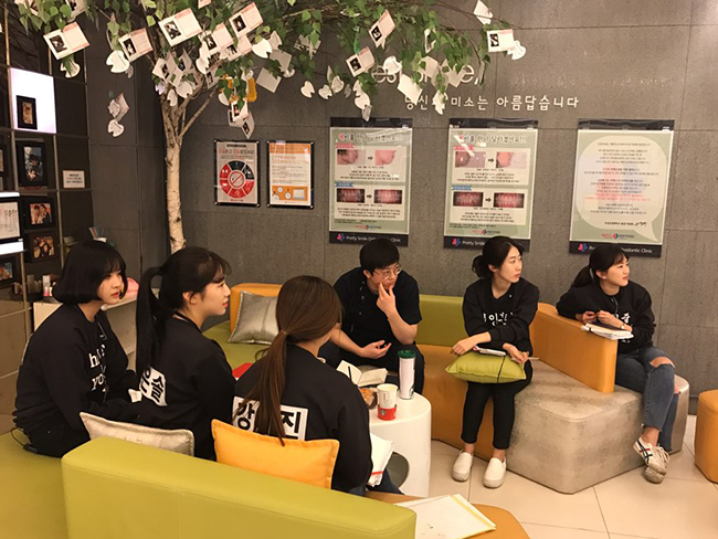 f5ff1c562co-166.jpg